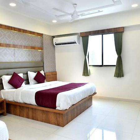 Hotel Royal King By Sky Stays Ahmedabad Exteriör bild