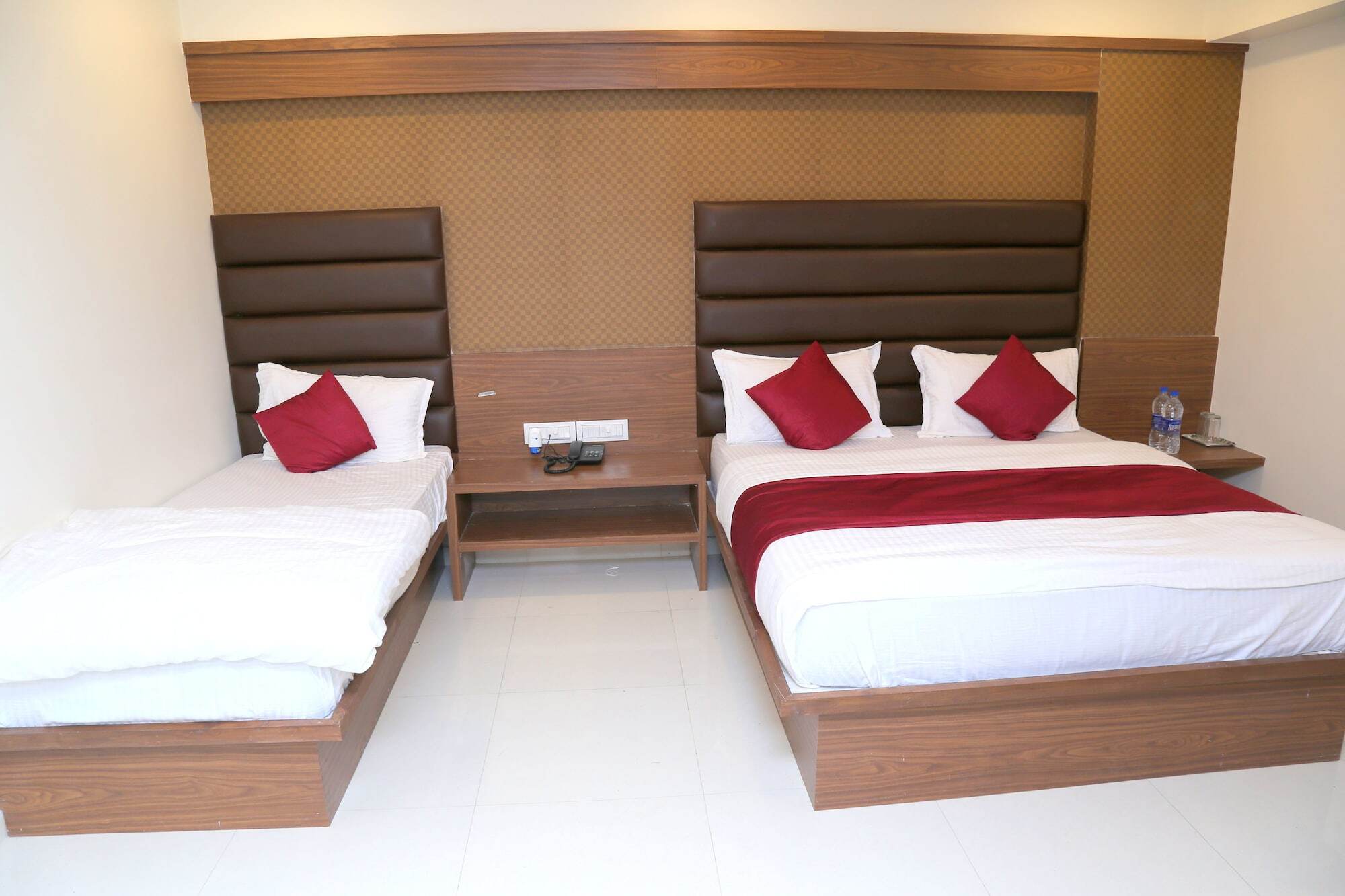 Hotel Royal King By Sky Stays Ahmedabad Exteriör bild