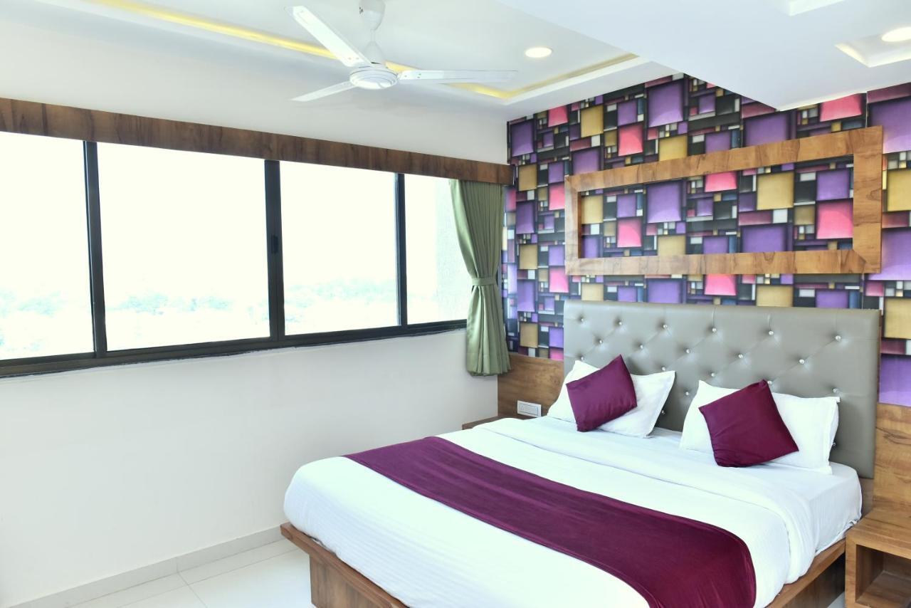 Hotel Royal King By Sky Stays Ahmedabad Exteriör bild