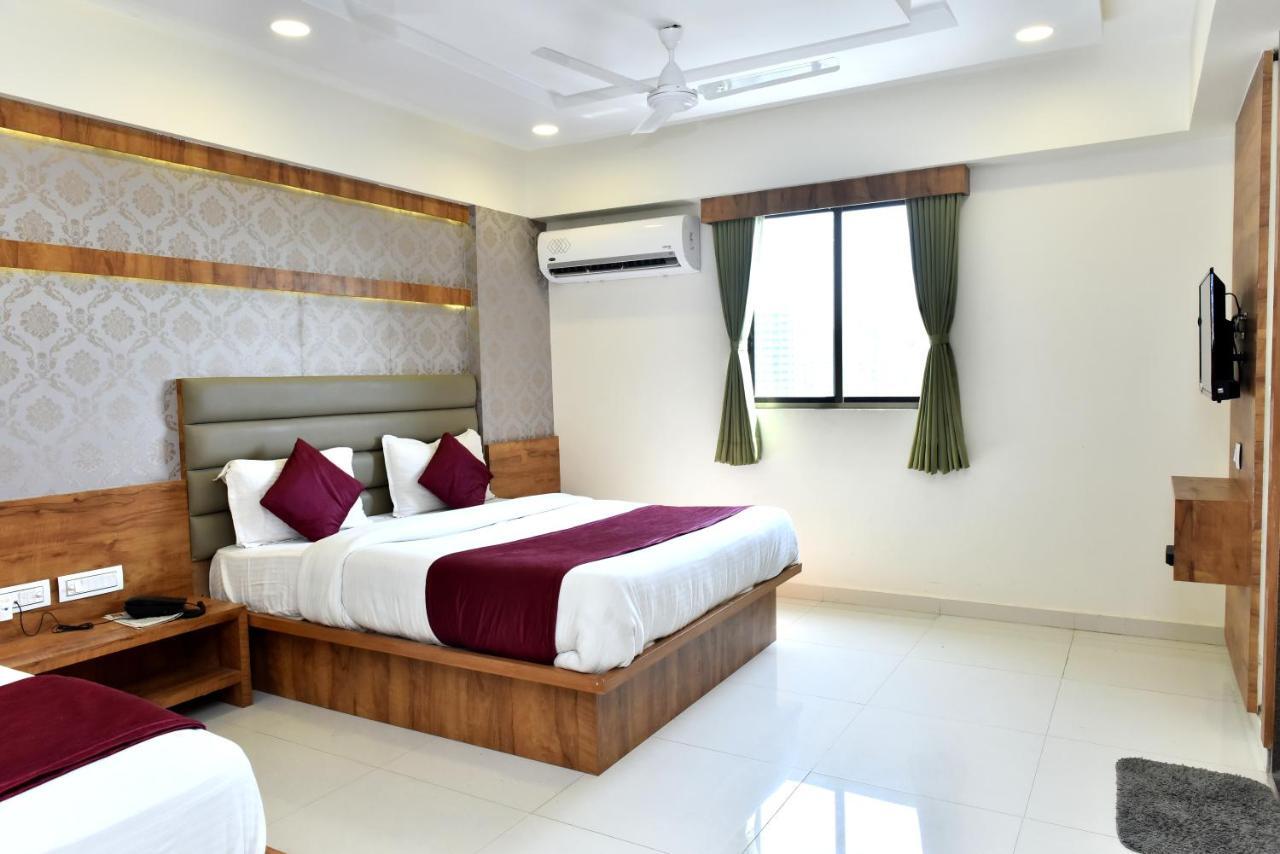 Hotel Royal King By Sky Stays Ahmedabad Exteriör bild