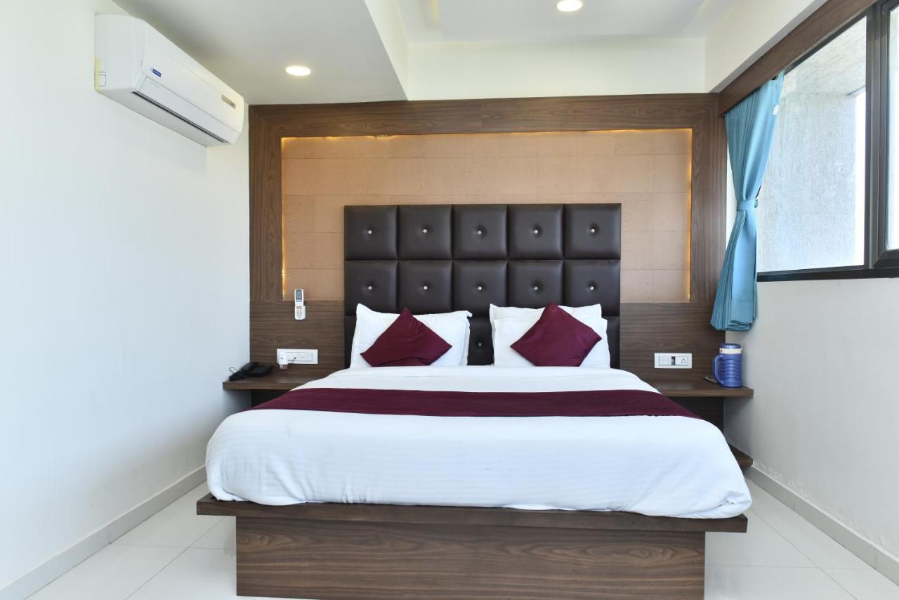 Hotel Royal King By Sky Stays Ahmedabad Exteriör bild