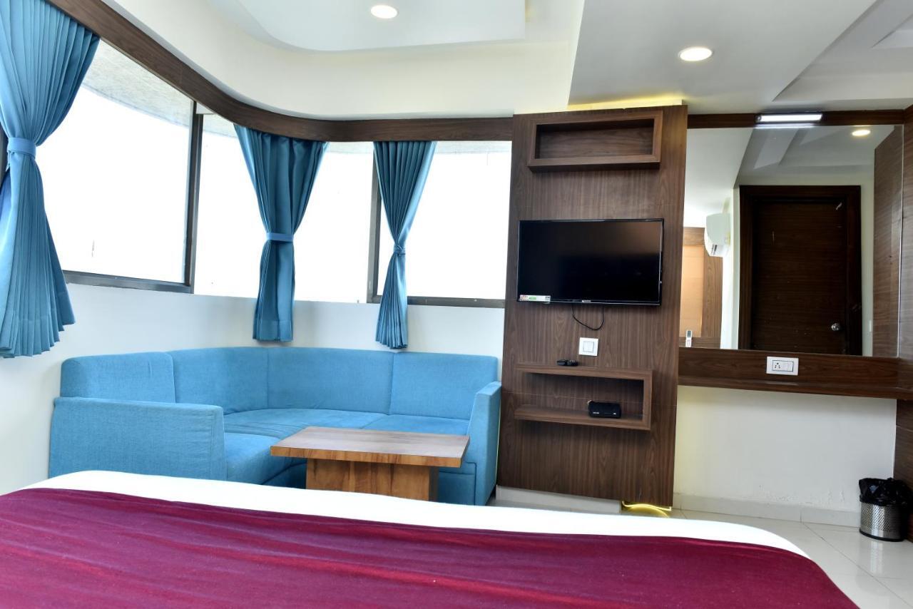Hotel Royal King By Sky Stays Ahmedabad Exteriör bild